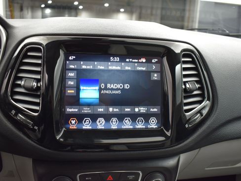 Used 2019 Jeep Compass Limited w/ Advanced Safety Group image 8