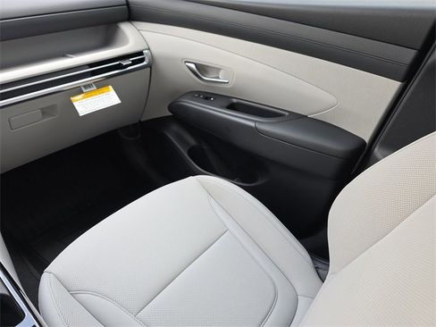 New 2025 Hyundai Tucson SEL image 14