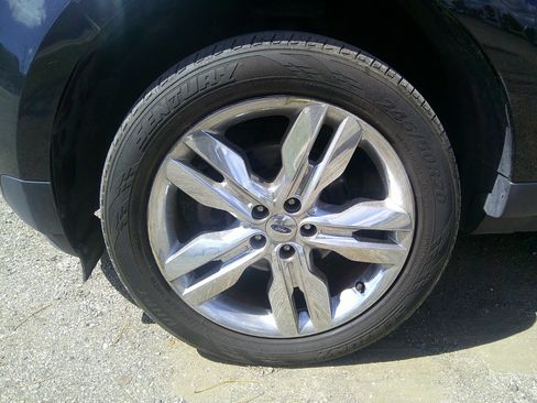 Used 2014 Ford Edge SEL w/ Equipment Group 205A image 16