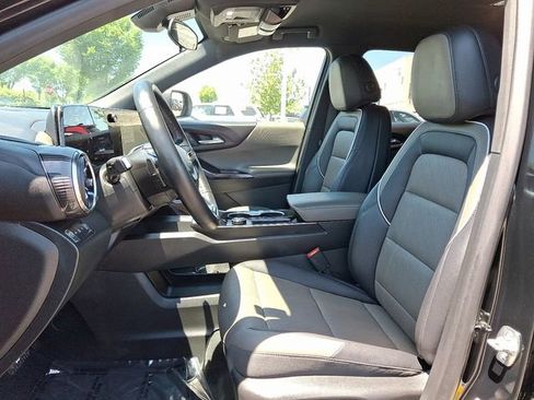 Used 2026 Chevrolet Equinox LT w/ Convenience Package II AWD/4WD image 11