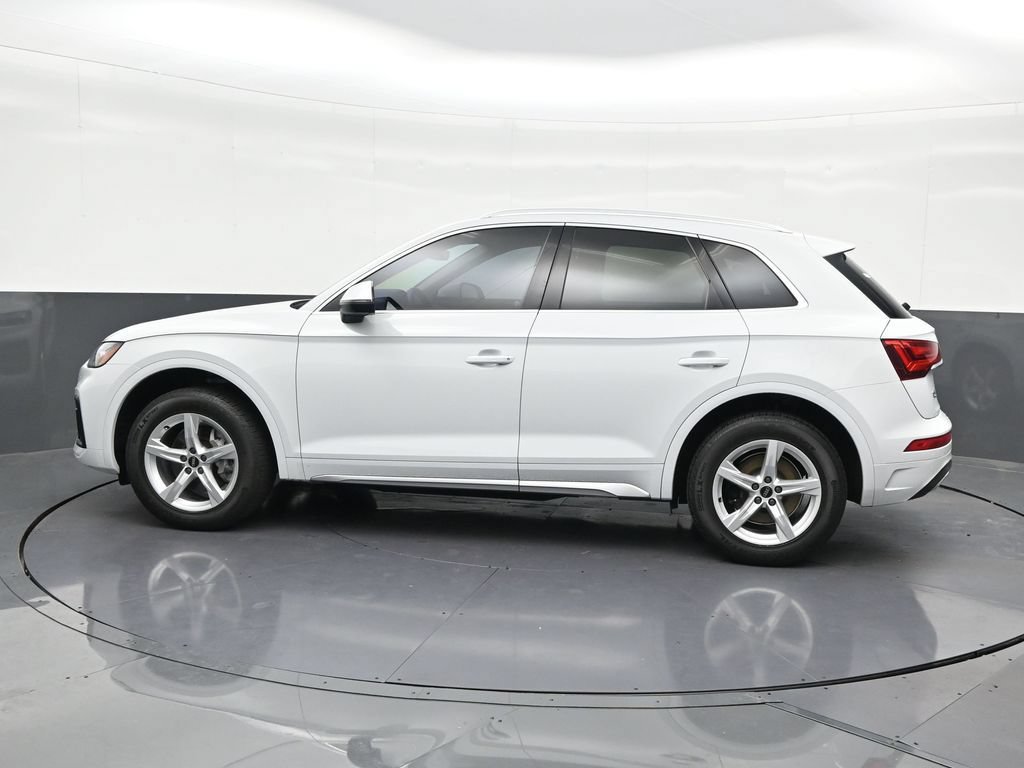 Used 2022 Audi Q5 2.0T Premium AWD/4WD image 2