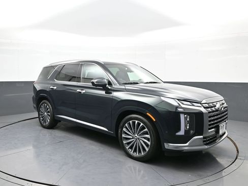 Used 2024 Hyundai Palisade Calligraphy image 4