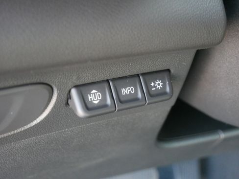Used 2023 Buick Envision Avenir AWD/4WD image 26