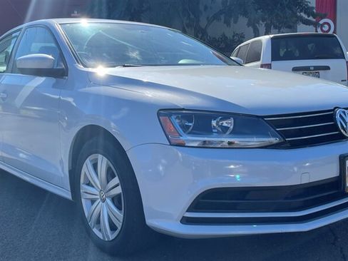 Used 2016 Volkswagen Jetta S FWD image 4