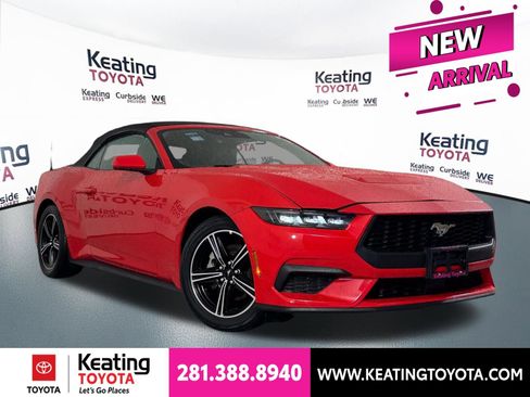 Used 2025 Ford Mustang Premium RWD image 1