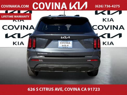 Used 2023 Kia Sorento LX image 7