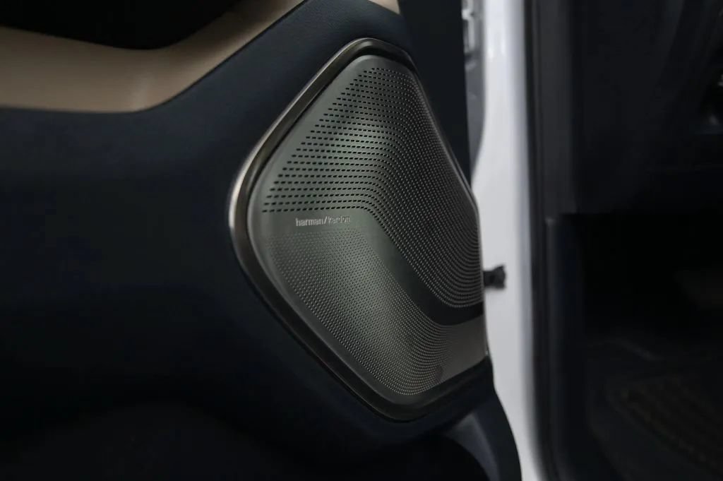 Used 2019 RAM 1500 Limited AWD/4WD image 24