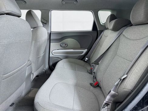 Used 2016 Kia Soul EV FWD image 12