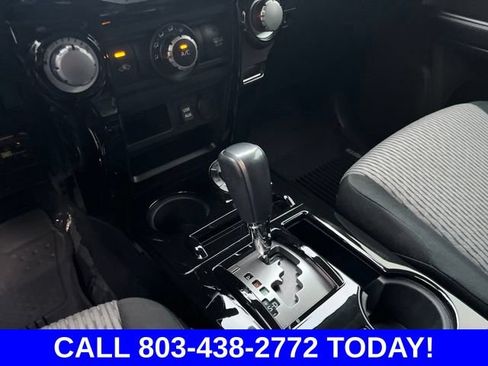 Used 2017 Toyota 4Runner SR5 AWD/4WD image 26