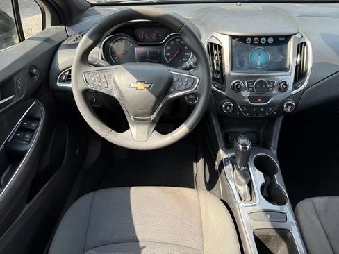 Used 2017 Chevrolet Cruze LT w/ Sun And Sound Package FWD image 19