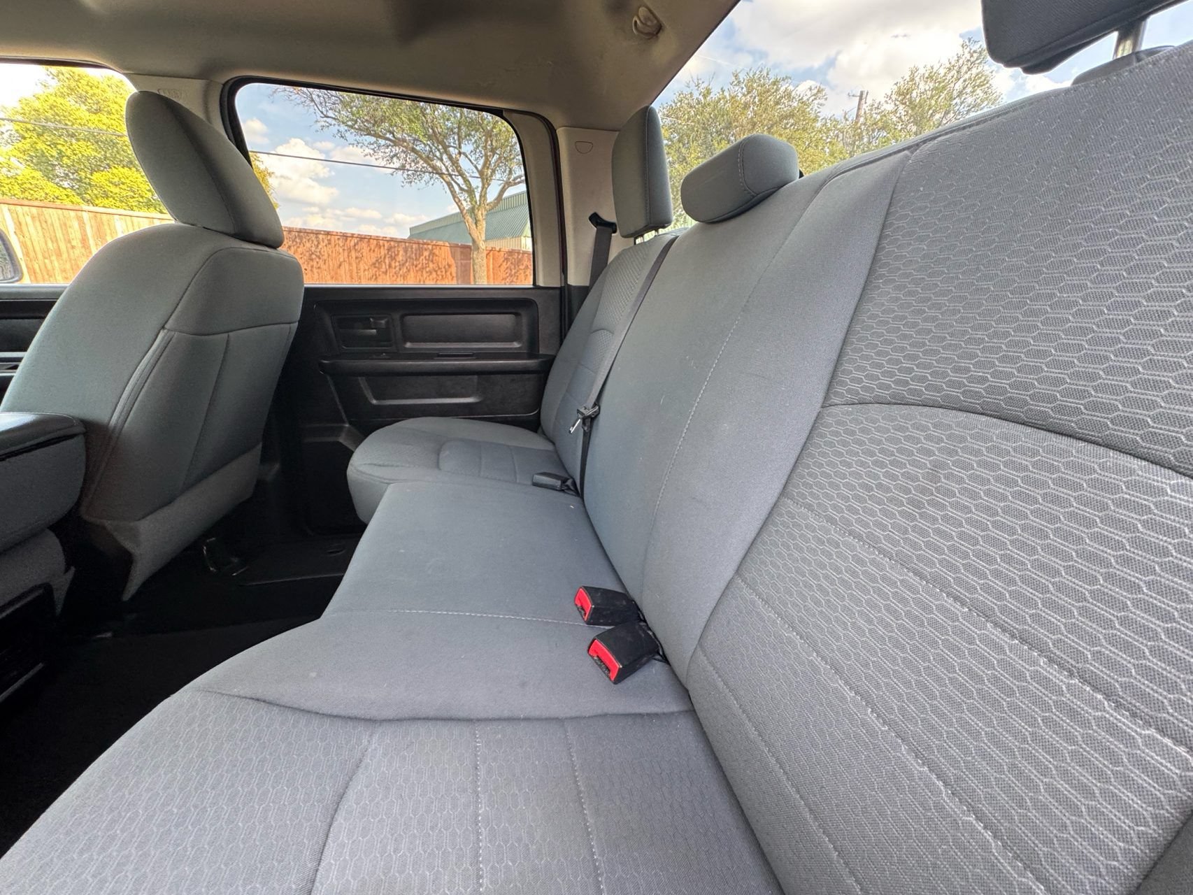Used 2014 RAM 1500 Express RWD image 27