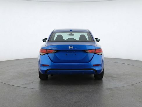 Used 2025 Nissan Sentra SV image 7