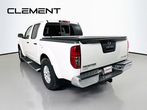 Used 2021 Nissan Frontier SV AWD/4WD image 10
