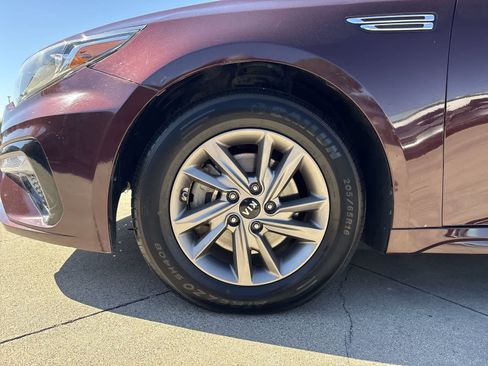 Used 2020 Kia Optima LX image 8