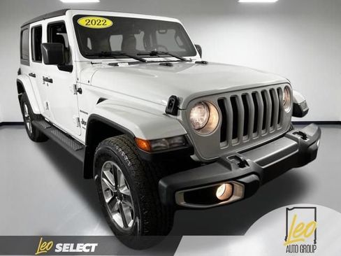 Used 2022 Jeep Wrangler Unlimited Sahara w/ Safety Group AWD/4WD image 7