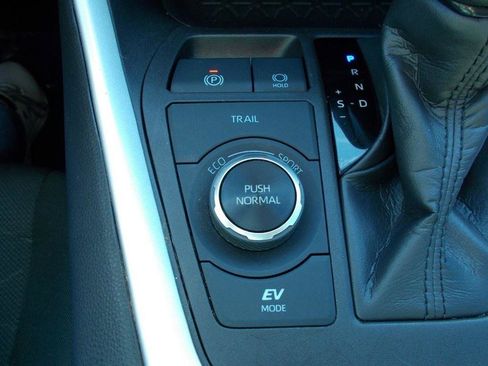 Used 2023 Toyota RAV4 XLE w/ XLE Grade Weather Package image 22