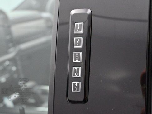 Used 2024 Ford F150 Raptor AWD/4WD image 10