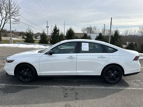 Used 2025 Honda Accord SE image 2