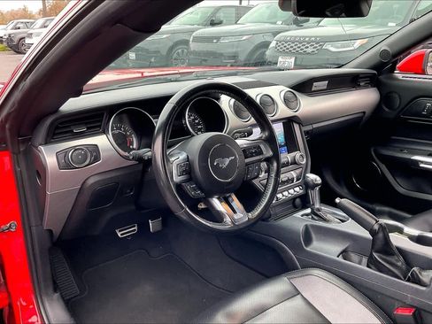 Used 2022 Ford Mustang Premium image 17
