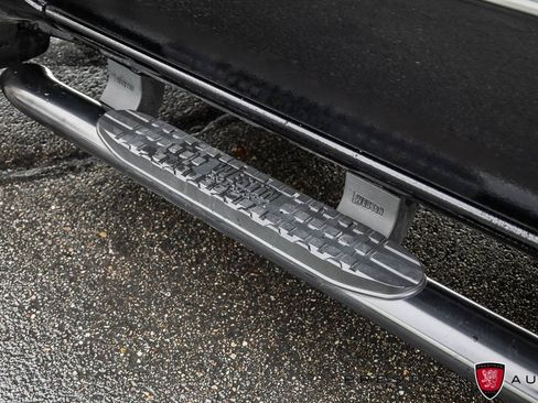 Used 2024 Nissan Frontier SL w/ Technology Package image 10