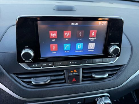 Used 2022 Nissan Altima 2.5 S image 13