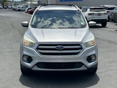 Used 2017 Ford Escape SE AWD/4WD image 10