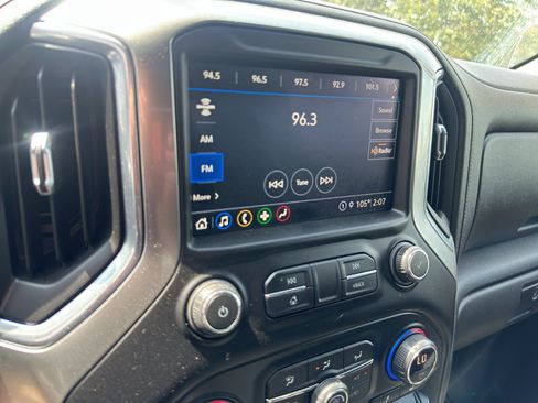 Used 2021 Chevrolet Silverado 1500 LT w/ Z71 Off-Road Package AWD/4WD image 25
