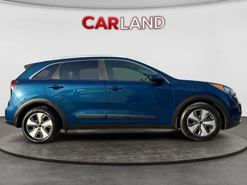 Used 2019 Kia Niro LX FWD image 6
