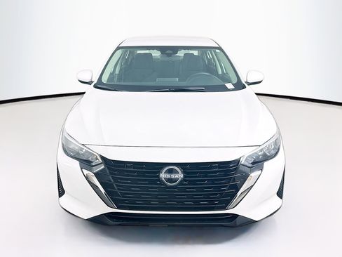 Used 2024 Nissan Sentra S image 2