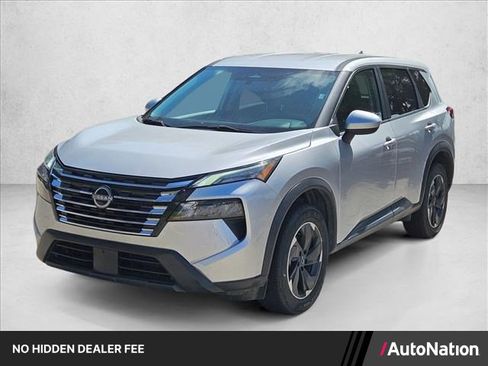 Used 2024 Nissan Rogue SV AWD/4WD image 1