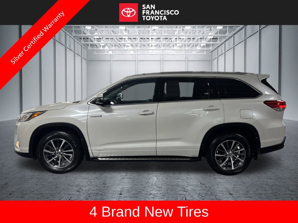 Certified 2017 Toyota Highlander XLE AWD/4WD image 2