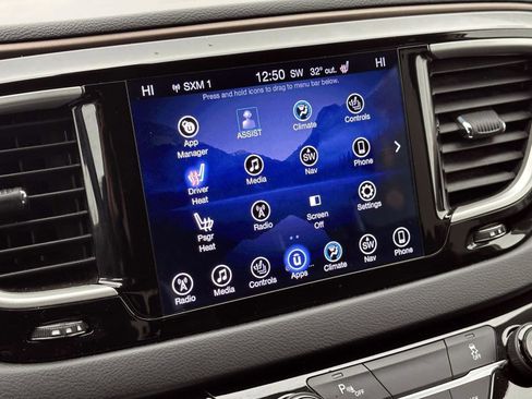 Used 2017 Chrysler Pacifica Touring-L image 21