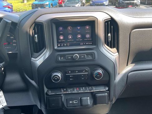 Used 2022 Chevrolet Silverado 1500 Custom AWD/4WD image 6