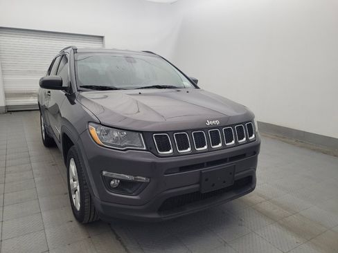 Used 2020 Jeep Compass Latitude w/ Cold Weather Group AWD/4WD image 13