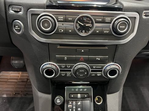 Used 2016 Land Rover LR4 HSE image 44