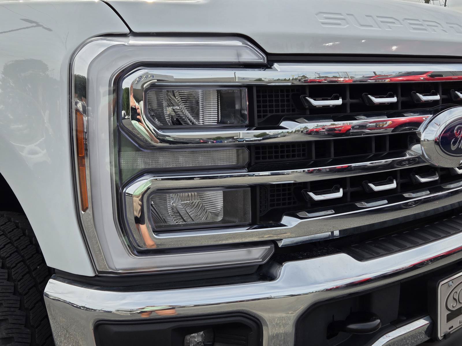 Certified 2024 Ford F250 Lariat AWD/4WD image 4