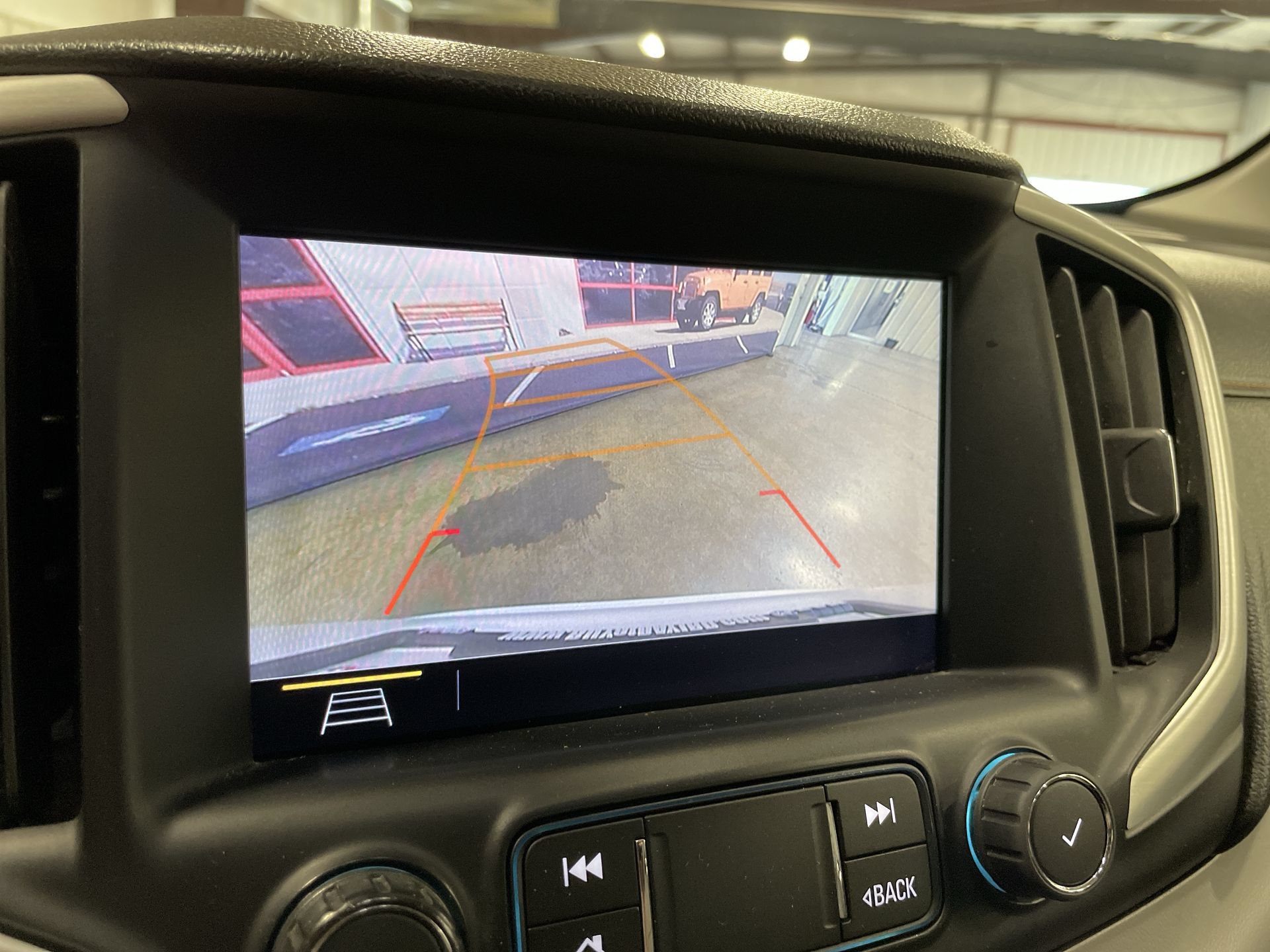 Used 2020 GMC Terrain SLT w/ Preferred Package FWD image 19