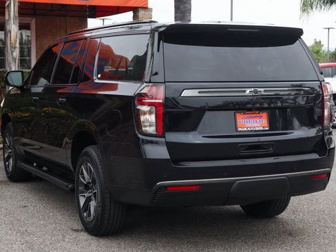 Used 2022 Chevrolet Suburban Z71 w/ Luxury Package image 6