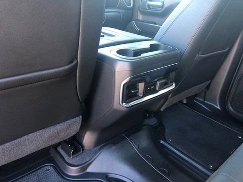 Used 2022 GMC Sierra 1500 AT4 w/ AT4 Preferred Package image 25