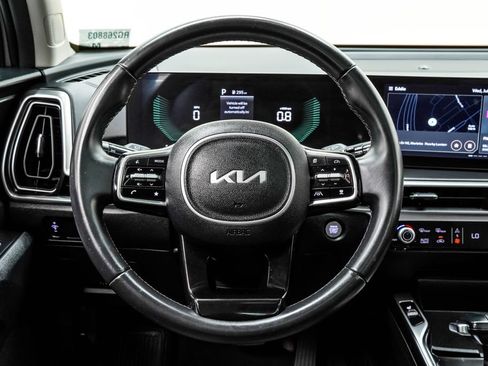 Used 2024 Kia Sorento S w/ Panoramic Sunroof Package FWD image 23