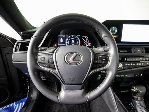 Used 2023 Lexus ES 350 w/ Premium Package FWD image 16
