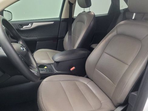 Used 2020 Ford Escape SE FWD image 17