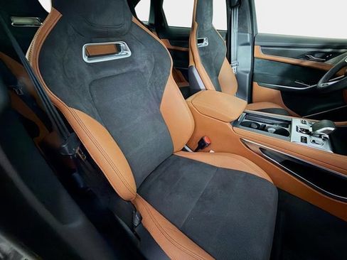 New 2026 Jaguar F-PACE SVR image 29