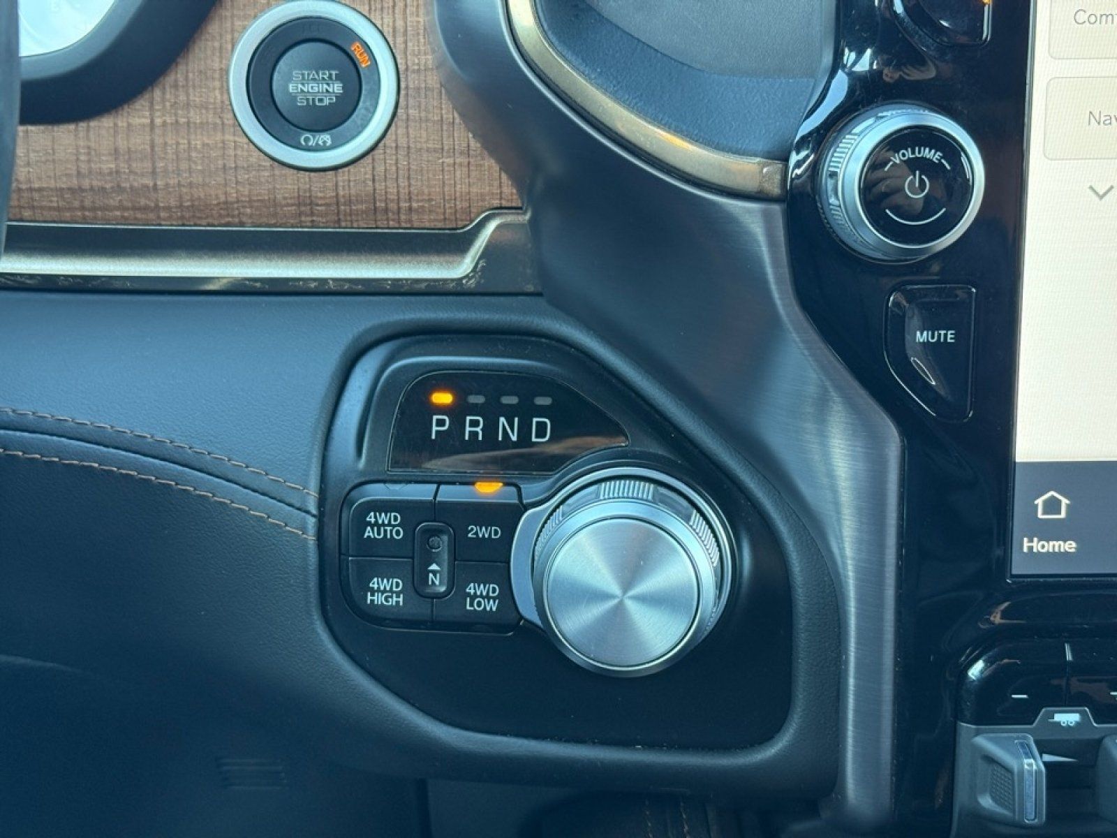 Used 2022 RAM 1500 Limited AWD/4WD image 29