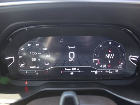 Used 2024 GMC Yukon Denali w/ Advanced Technology Package image 27