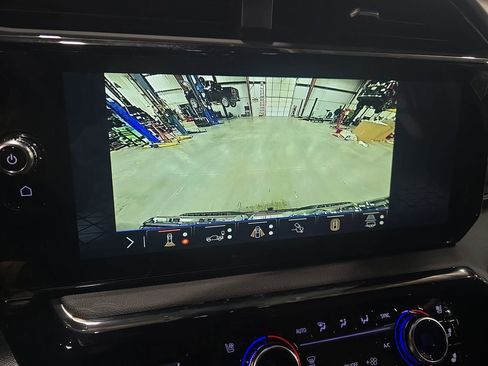 New 2026 GMC Sierra 1500 AT4 w/ AT4 Premium Package AWD/4WD image 23