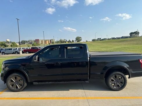 Used 2018 Ford F150 XLT w/ Equipment Group 302A Luxury AWD/4WD image 12