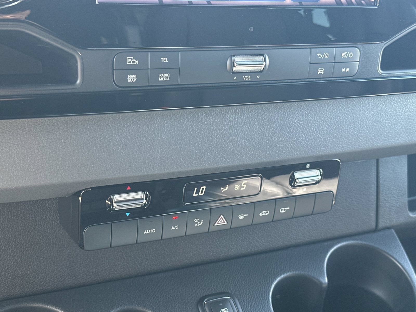 New 2026 Mercedes-Benz Sprinter 2500 image 23