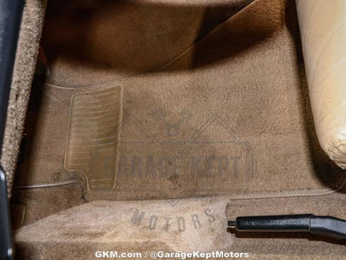 Used 1992 Chevrolet Corvette Convertible image 91