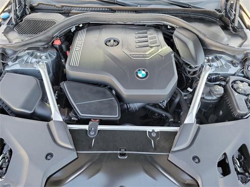 Used 2023 BMW 530i image 10